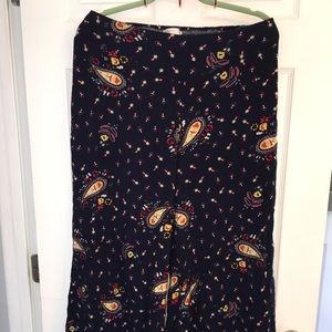 Love, fire brand size large patterned pants